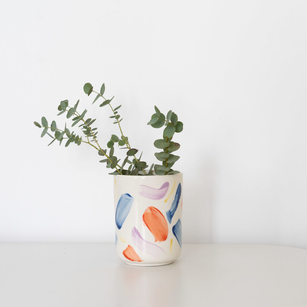 Vase rund rot blau gelb