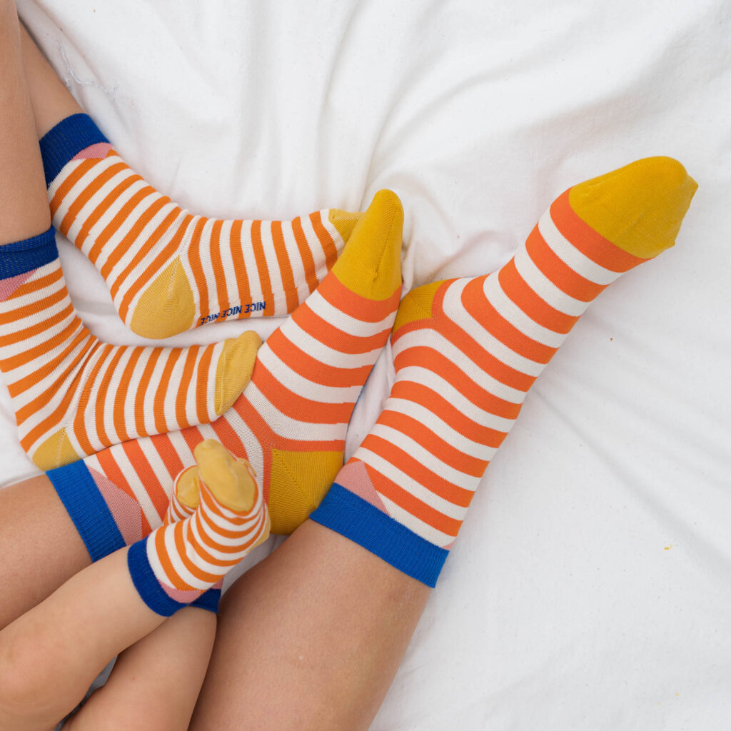Baby-Kindersocken stripes – red yellow