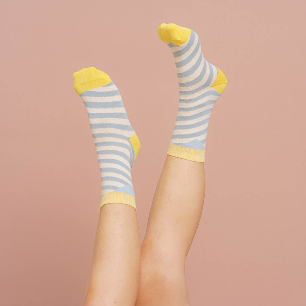 nice socks diagonal stripes - sky