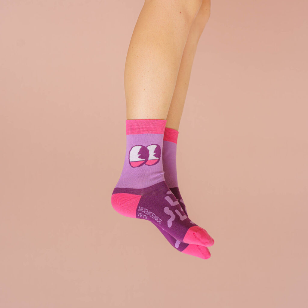 nice socks ARTIST edition - Yeye Weller lilac