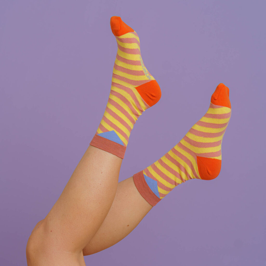 nice socks diagonal stripes - yellow