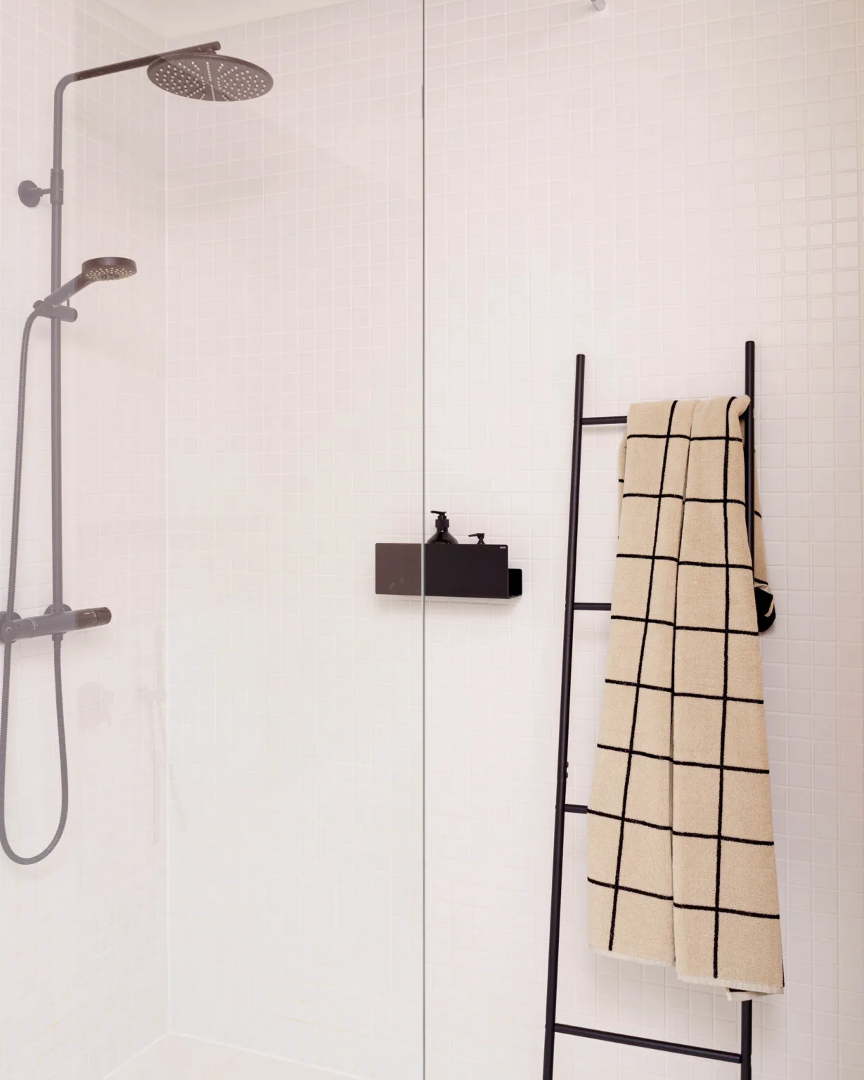 Badetuch Raster black- 165x100