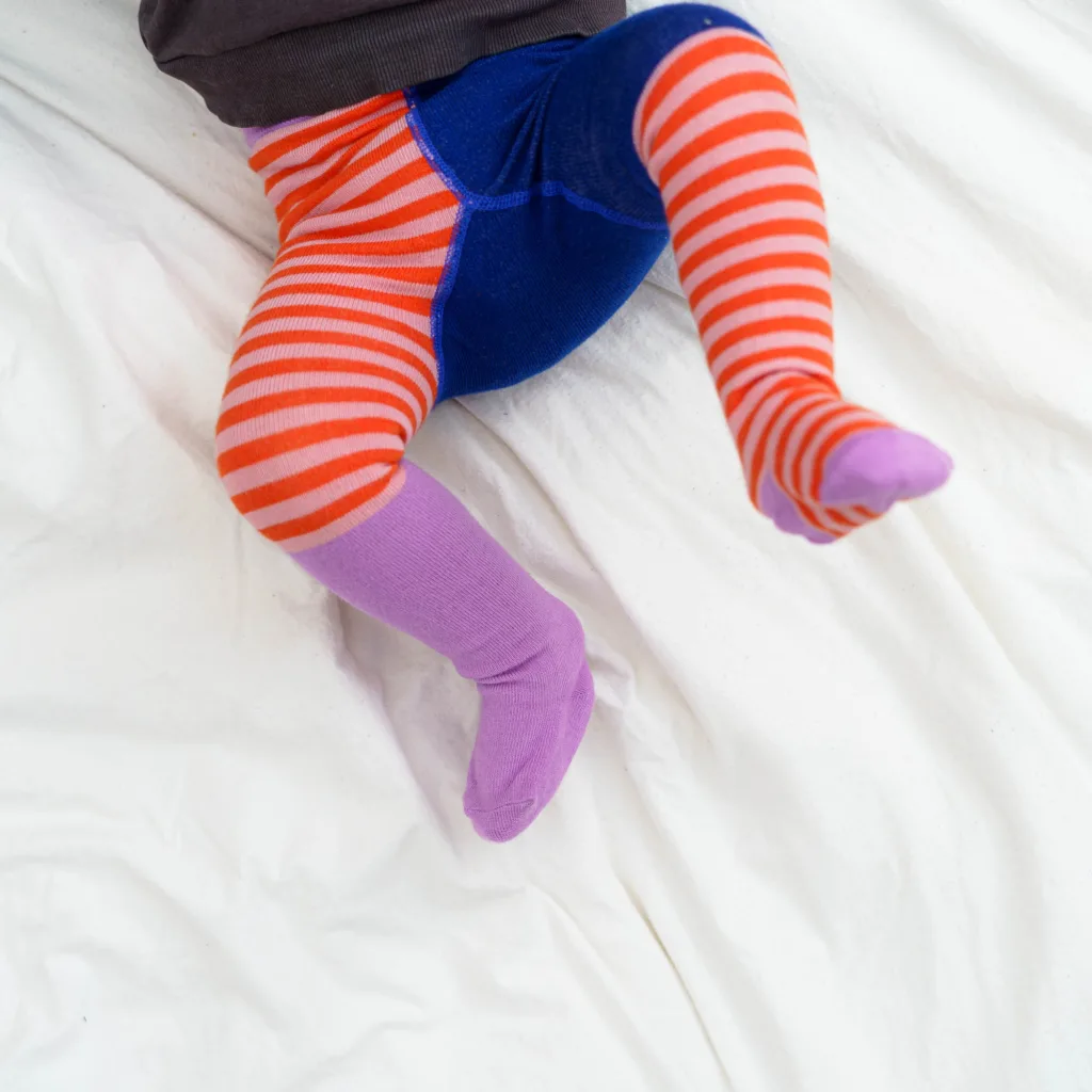 Baby- und Kinder Strumpfhose stripes - blue red