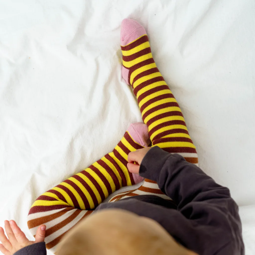 Baby- und Kinder Strumpfhose double stripes - yellow beige