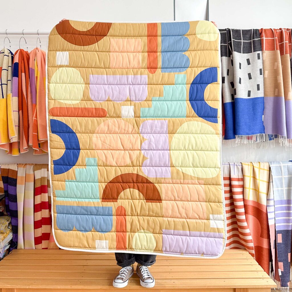 B-Ware Steppdecke - blocks brown