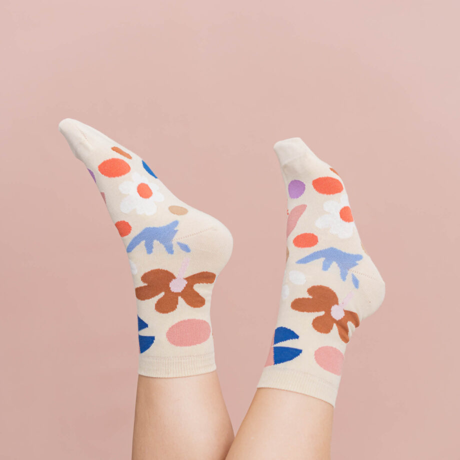 nice socks flowers - cream