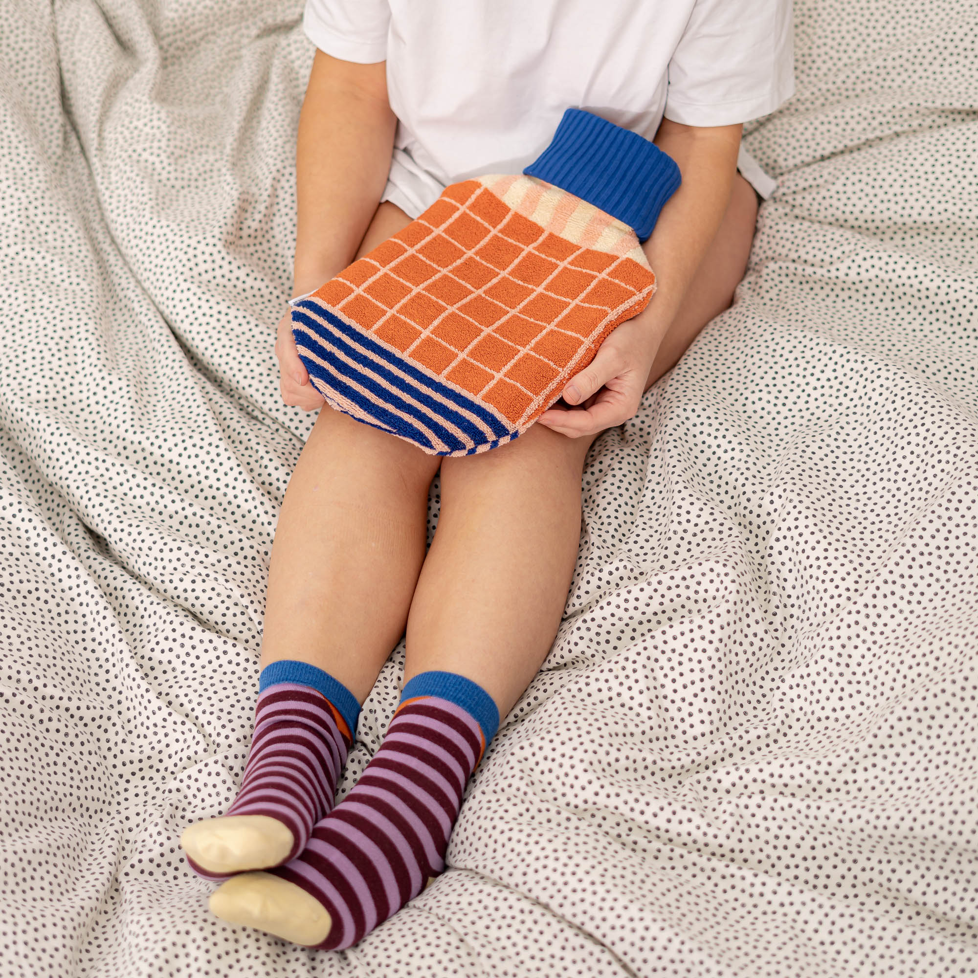 Wärmflasche knallblau grid