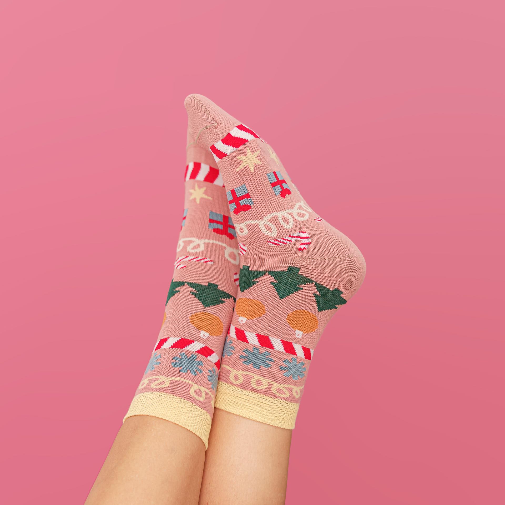 xmas socks - xmas stripes rose
