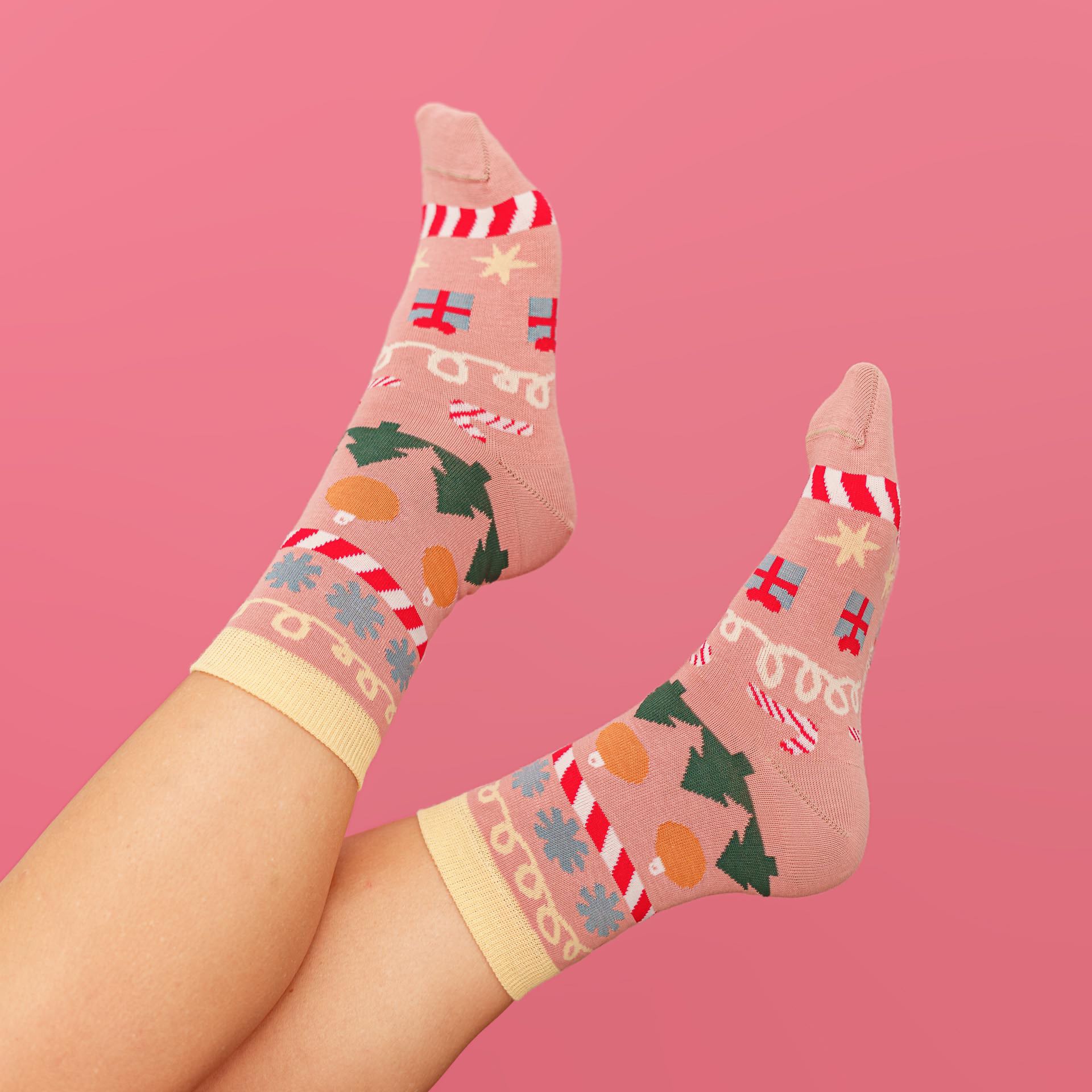 xmas socks - xmas stripes rose
